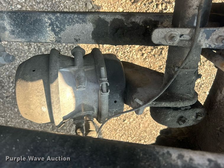 image for item EG1045 2002 Freightliner  Century Class semi truck