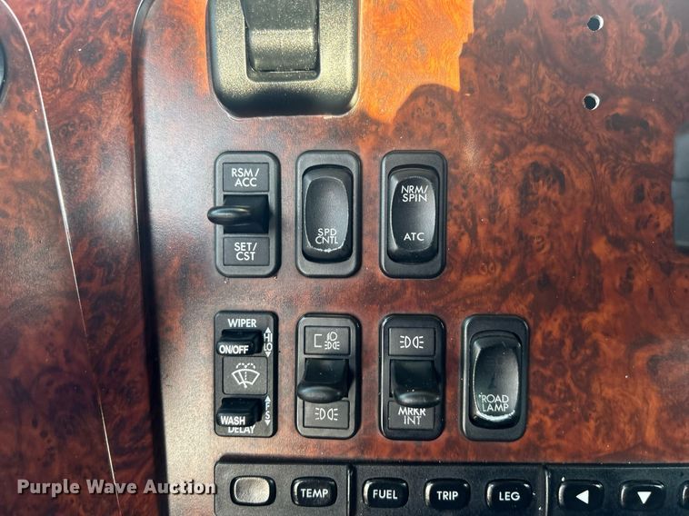 image for item EG1045 2002 Freightliner  Century Class semi truck