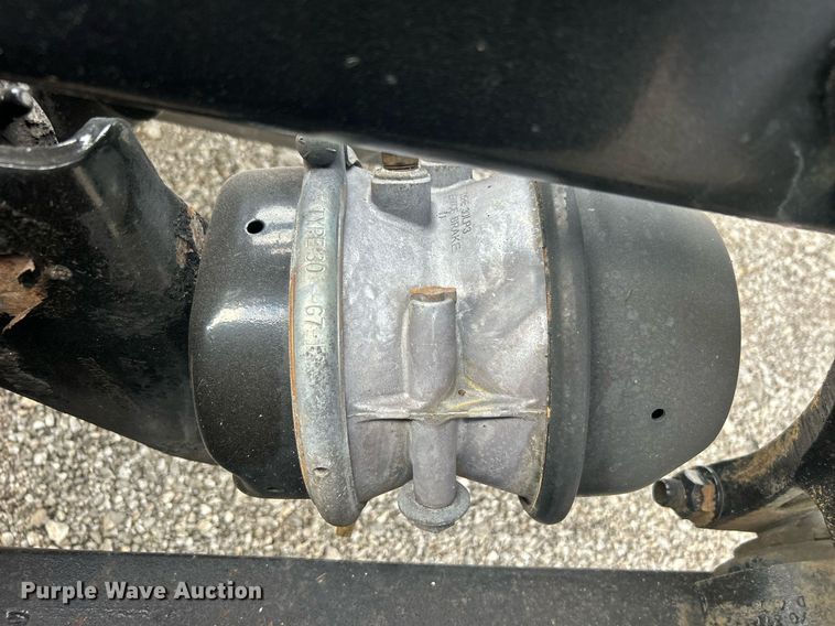 image for item EG1061 2006 International  9400i semi truck