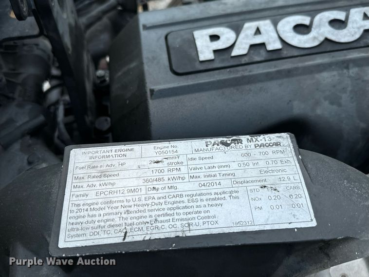 image for item EH4058 2015 Peterbilt 567 semi truck