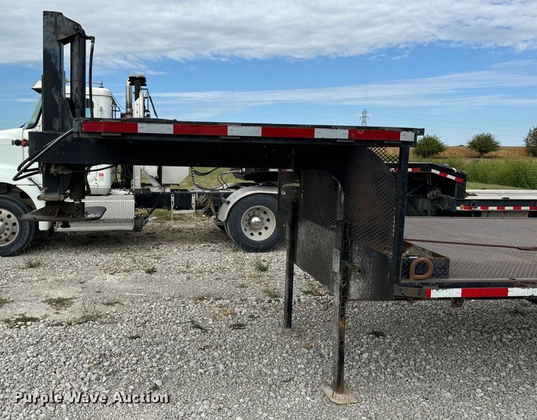 image for item EH7033 1978 Landoll tilt deck equipment trailer