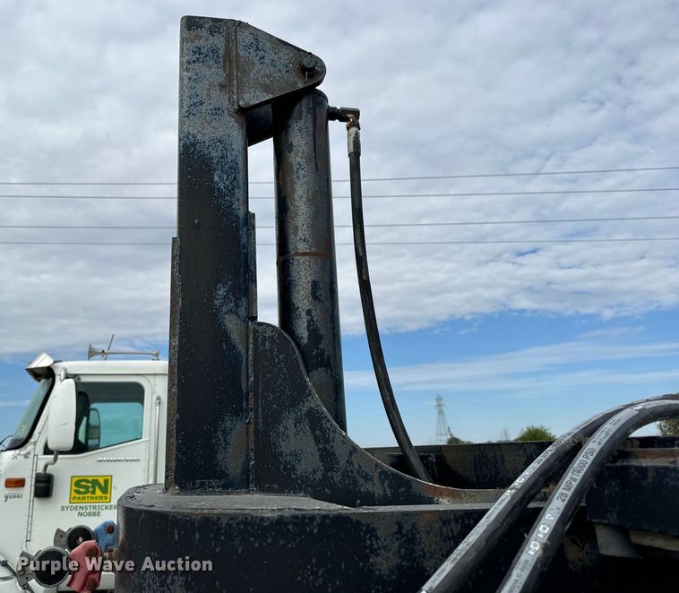 image for item EH7033 1978 Landoll tilt deck equipment trailer