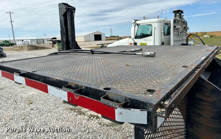 image for item EH7033 1978 Landoll tilt deck equipment trailer