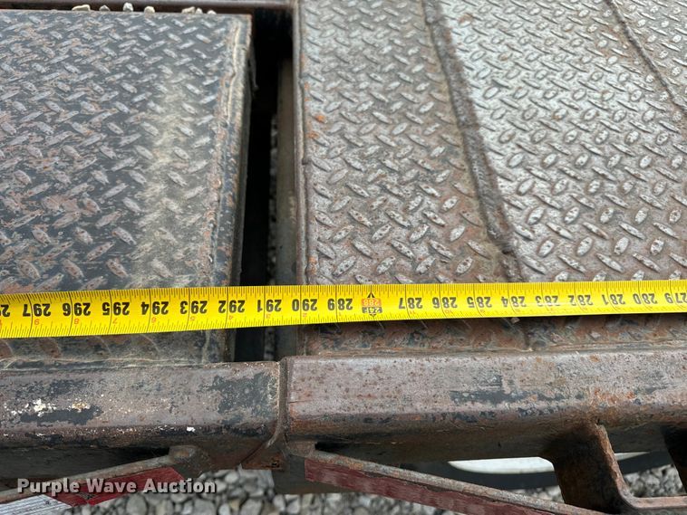 image for item EH7033 1978 Landoll tilt deck equipment trailer