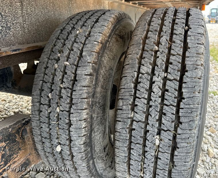 image for item EH7033 1978 Landoll tilt deck equipment trailer