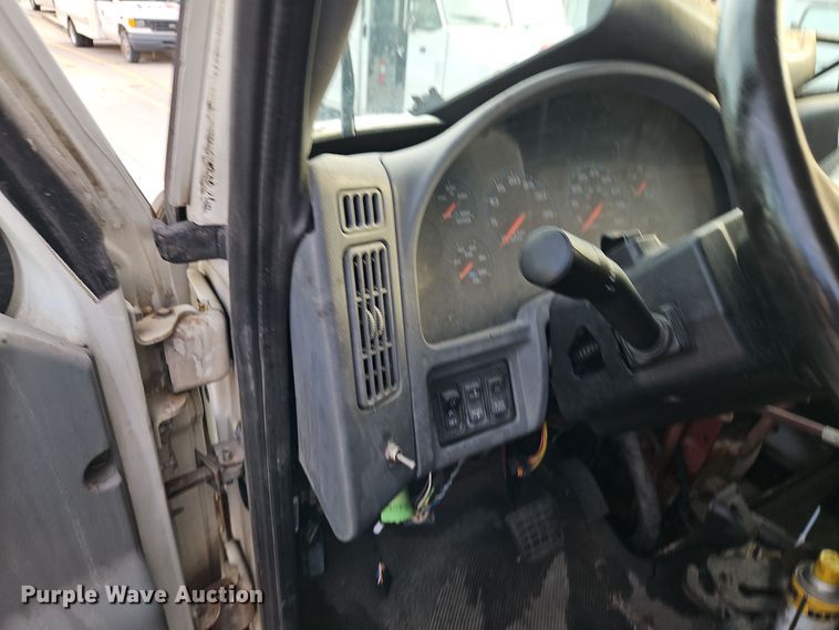 image for item EI8392 2007 International  4300 SBA  box truck