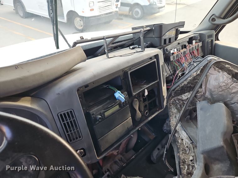 image for item EI8392 2007 International  4300 SBA  box truck