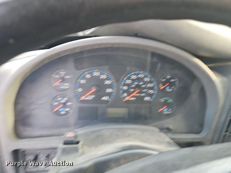 image for item EI8392 2007 International  4300 SBA  box truck