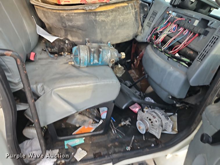 image for item EI8392 2007 International  4300 SBA  box truck