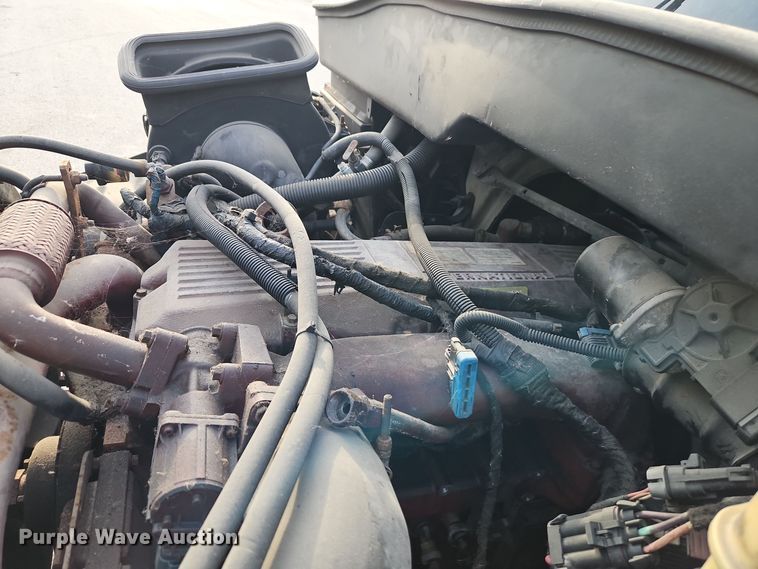 image for item EI8392 2007 International  4300 SBA  box truck