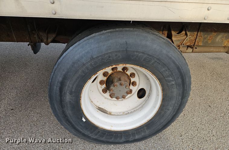 image for item EI8392 2007 International  4300 SBA  box truck