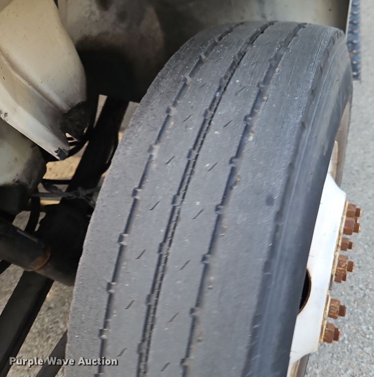 image for item EI8392 2007 International  4300 SBA  box truck