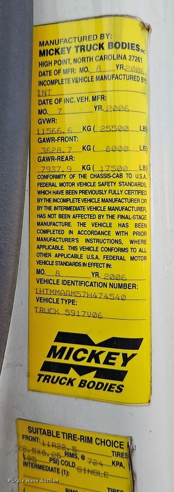 image for item EI8392 2007 International  4300 SBA  box truck