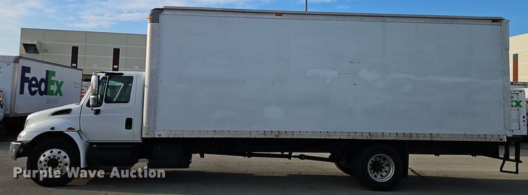 image for item EI8393 2007 International  4300  box truck