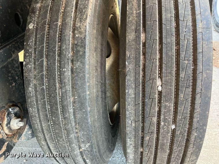 image for item EJ3022 2007 Wabash Transcraft SF-660H flatbed trailer