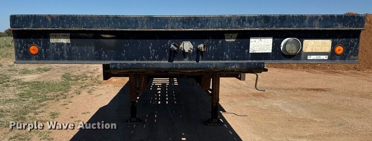 image for item EJ3081 2002 Viking VFD46R16F35T drop deck equipment trailer