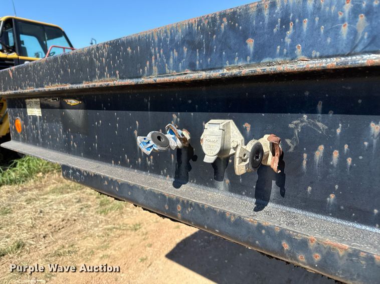 image for item EJ3081 2002 Viking VFD46R16F35T drop deck equipment trailer