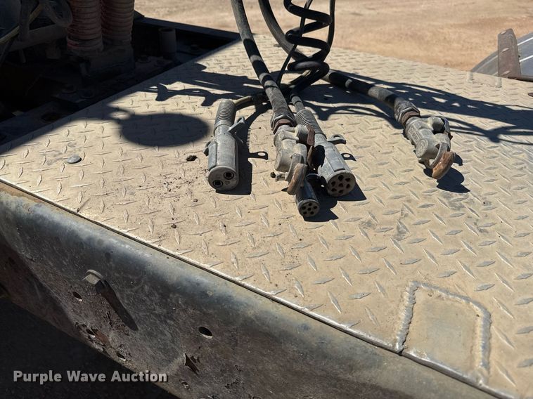 image for item EJ3082 1999 Peterbilt 378 semi truck