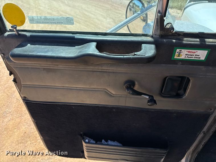 image for item EJ3082 1999 Peterbilt 378 semi truck