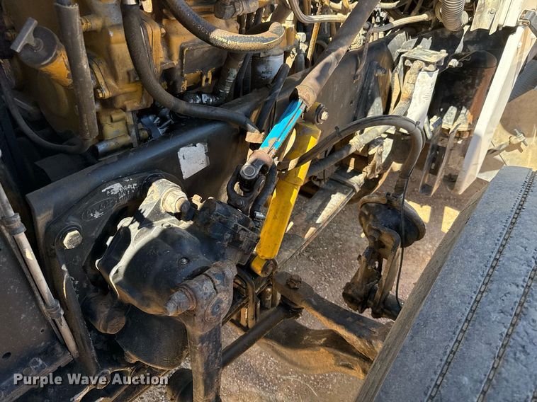 image for item EJ3082 1999 Peterbilt 378 semi truck