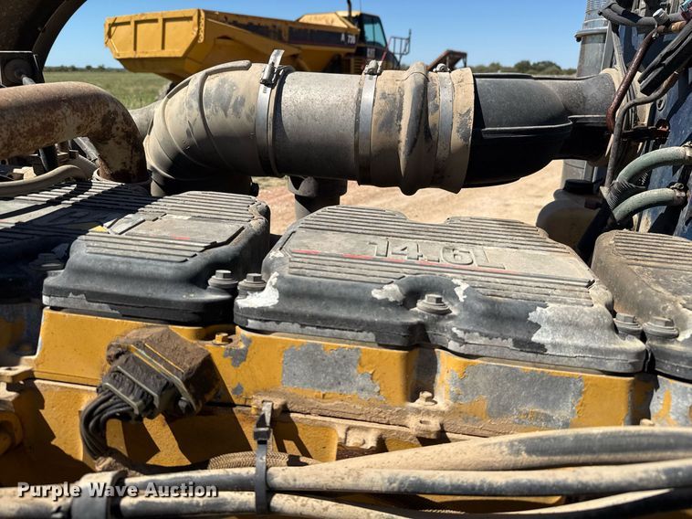 image for item EJ3082 1999 Peterbilt 378 semi truck