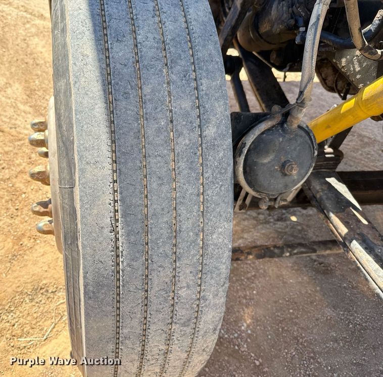 image for item EJ3082 1999 Peterbilt 378 semi truck