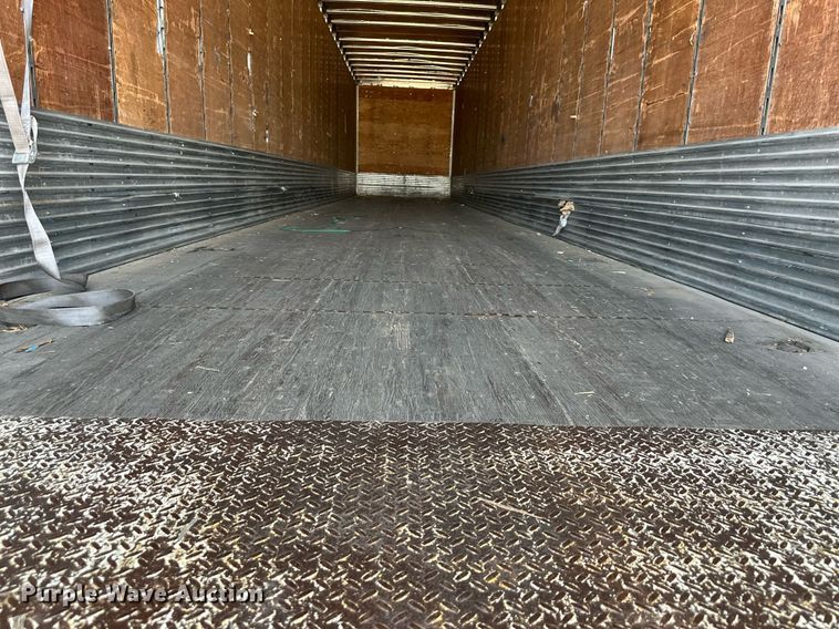 image for item EJ7277 2007 Utility Trailer dry van trailer