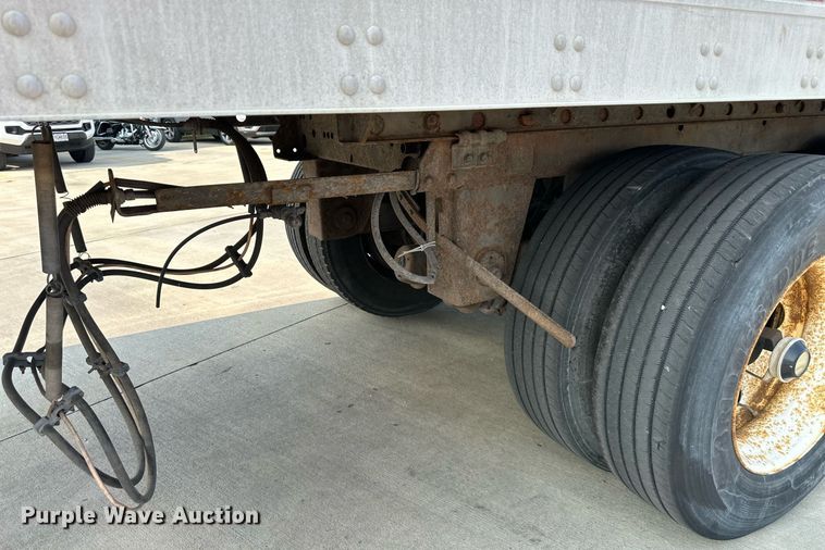 image for item EJ7277 2007 Utility Trailer dry van trailer