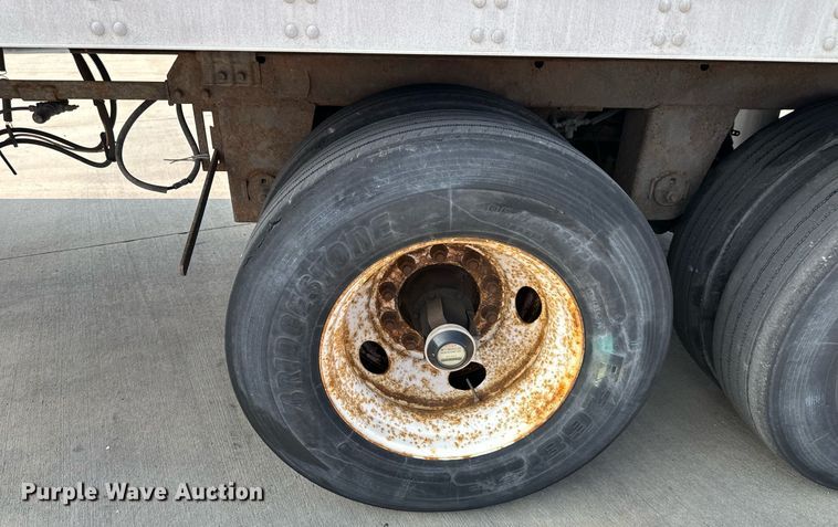 image for item EJ7277 2007 Utility Trailer dry van trailer