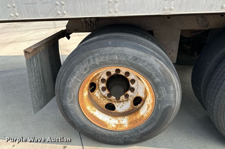 image for item EJ7277 2007 Utility Trailer dry van trailer