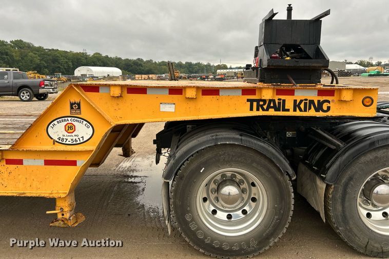 image for item EK3333 1993 Trail King TK100HT-483 drop deck hydraulic tail equipment trailer