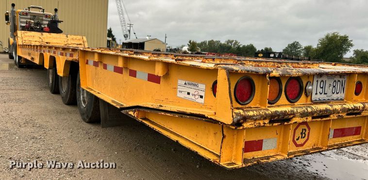 image for item EK3333 1993 Trail King TK100HT-483 drop deck hydraulic tail equipment trailer