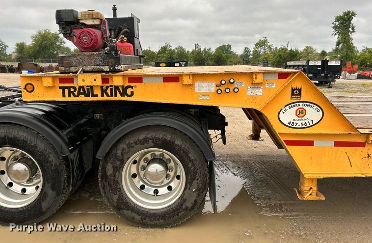 image for item EK3333 1993 Trail King TK100HT-483 drop deck hydraulic tail equipment trailer