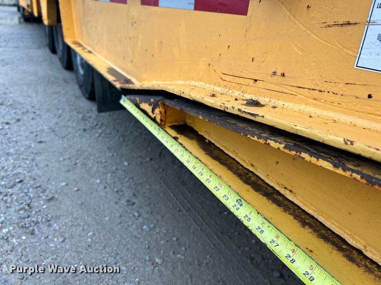 image for item EK3333 1993 Trail King TK100HT-483 drop deck hydraulic tail equipment trailer