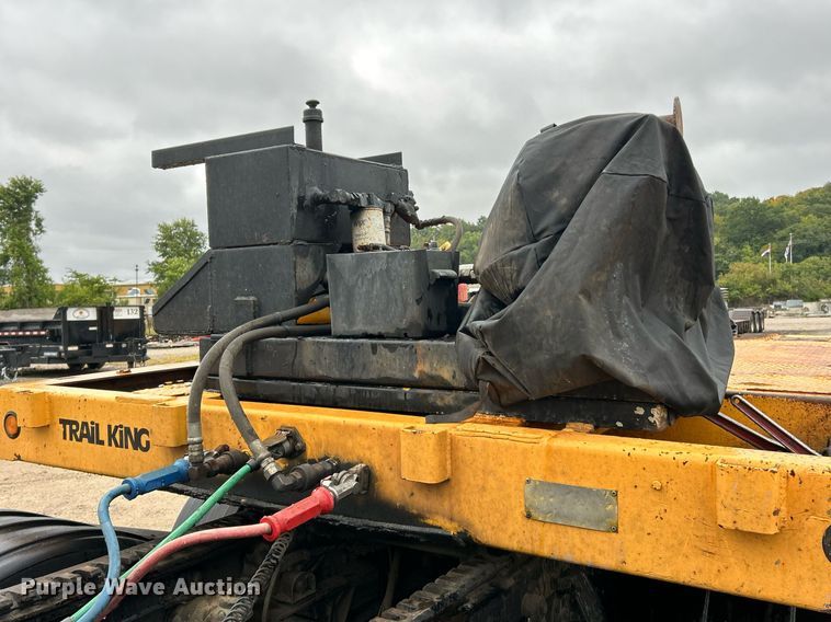image for item EK3333 1993 Trail King TK100HT-483 drop deck hydraulic tail equipment trailer