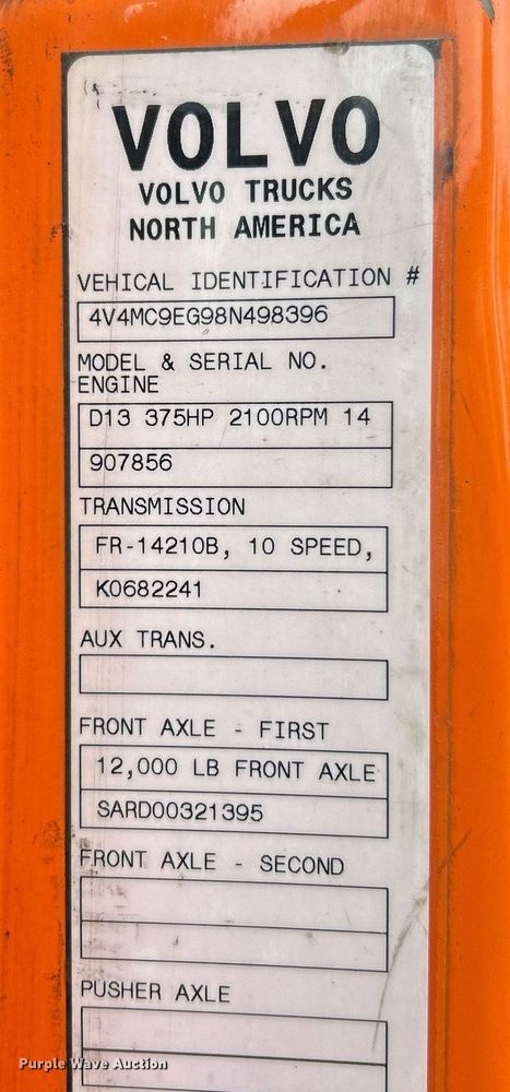 image for item EK3341 2008 Volvo VNM semi truck