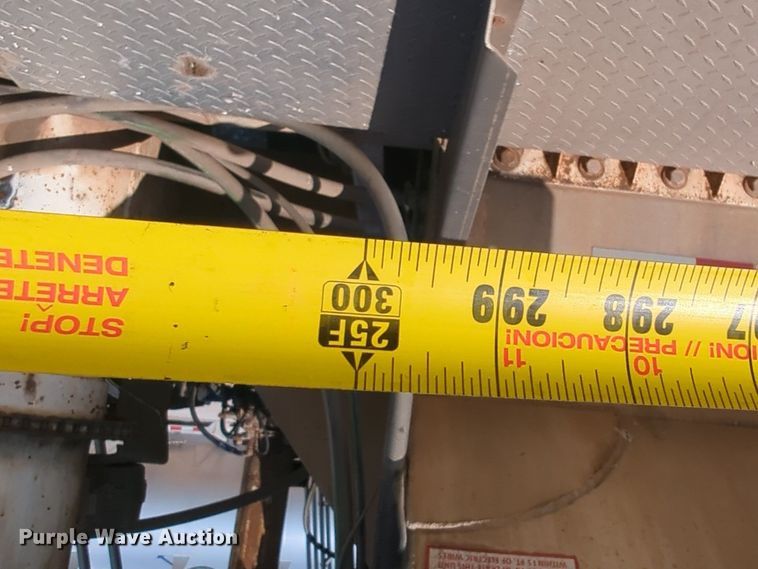 image for item EQ2145 2008 Pinson feed delivery trailer