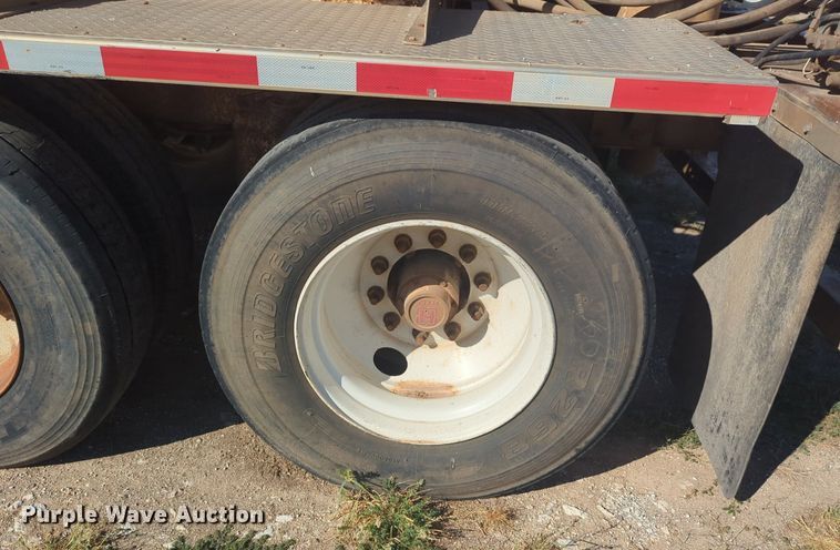 image for item EQ2145 2008 Pinson feed delivery trailer