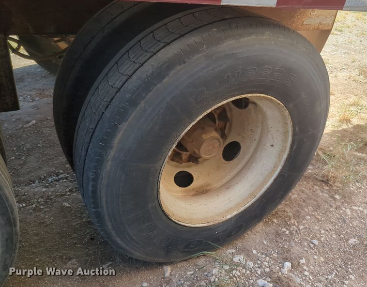 image for item EQ2145 2008 Pinson feed delivery trailer