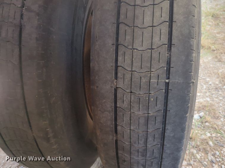 image for item EQ2145 2008 Pinson feed delivery trailer