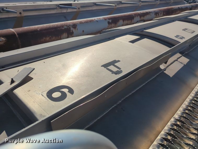 image for item EQ2146 2006 Pinson feed delivery trailer