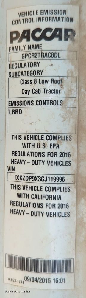 image for item EQ2261 2016 Kenworth  T880 semi truck