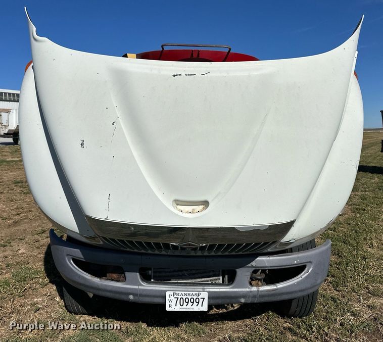 image for item ER8007 2009 International DuraStar 4300 feed mixer truck