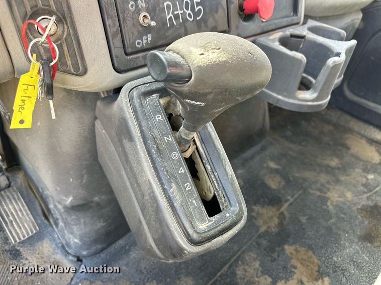 image for item ER8007 2009 International DuraStar 4300 feed mixer truck