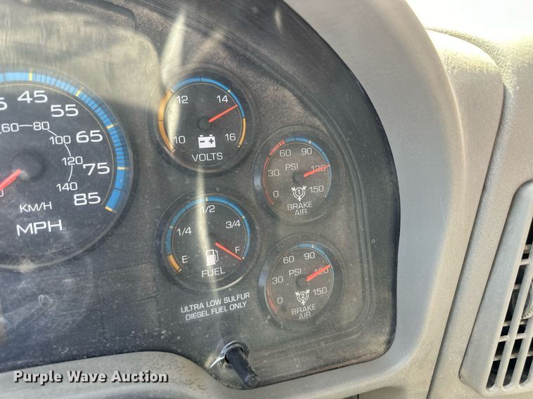 image for item ER8007 2009 International DuraStar 4300 feed mixer truck