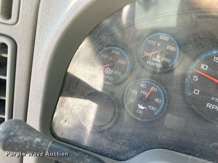 image for item ER8007 2009 International DuraStar 4300 feed mixer truck