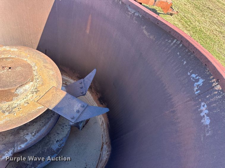 image for item ER8007 2009 International DuraStar 4300 feed mixer truck