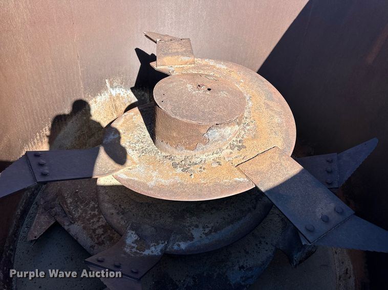 image for item ER8007 2009 International DuraStar 4300 feed mixer truck