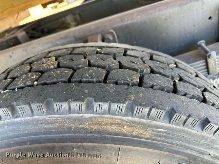 image for item ER8007 2009 International DuraStar 4300 feed mixer truck