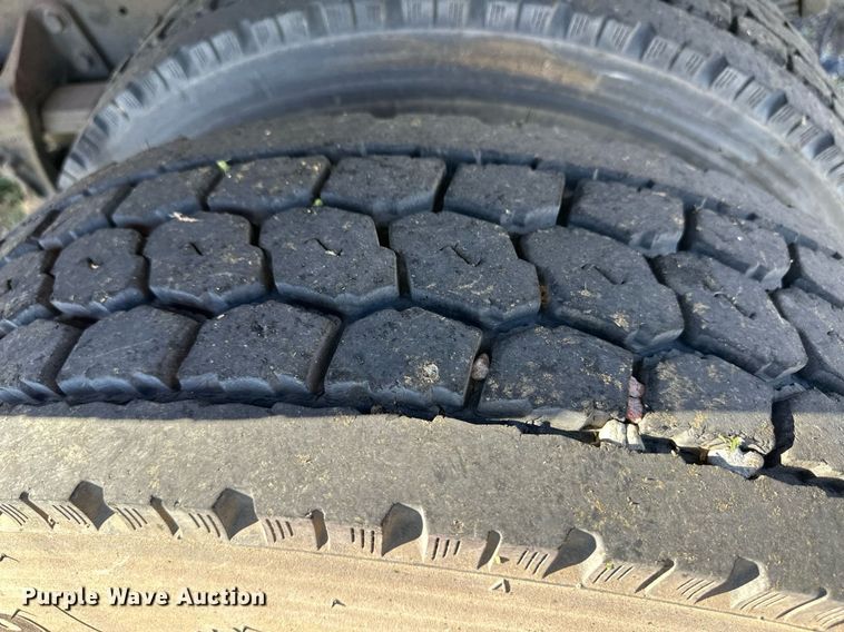 image for item ER8007 2009 International DuraStar 4300 feed mixer truck